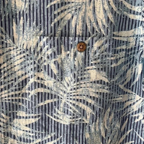 100% Cotton Men's Button Down Shirt Camp Small Blue Tropical Print Pocket Beach - Picture 8 of 16